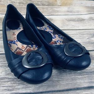 bOC Navy Flats Sz 11